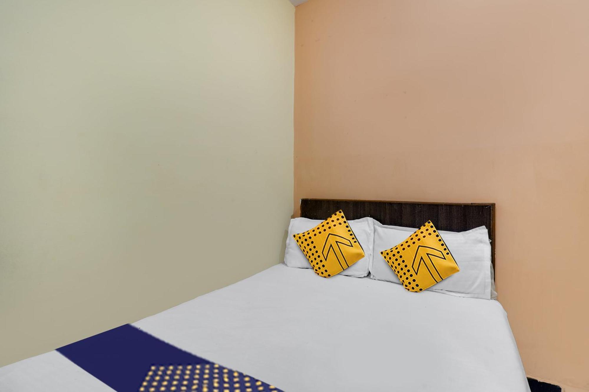 Spot On Hotel Sai Ashirwad Residency Hyderabad Exterior foto